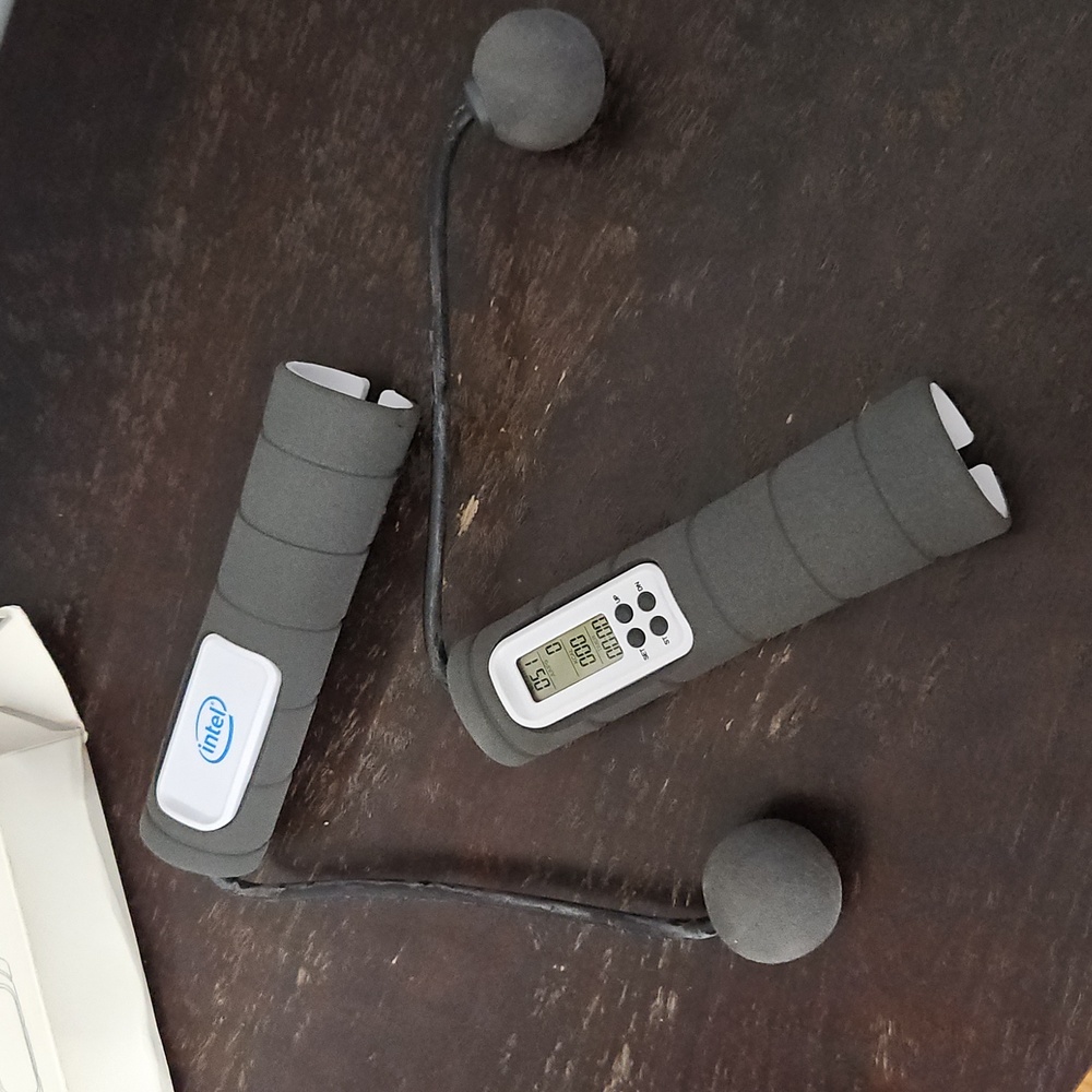 Cordless Jump Rope - Picture 2 of 11